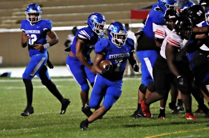 Stephenson's Jayden Johnson (7) cuts up field during a regular season game. Johnson and his Jaguar teammates host Jenkins on Friday in the second round of the Class 3A state playoffs. (Photo by Mark Brock)